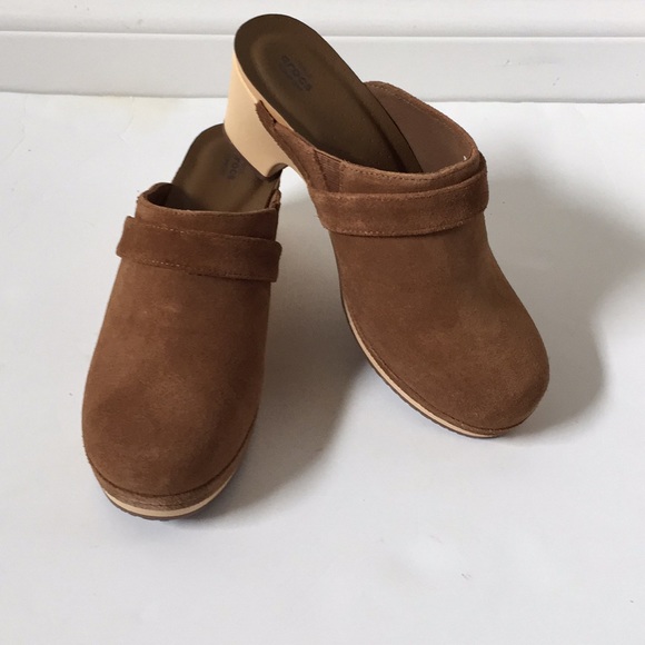 crocs sarah mule clog